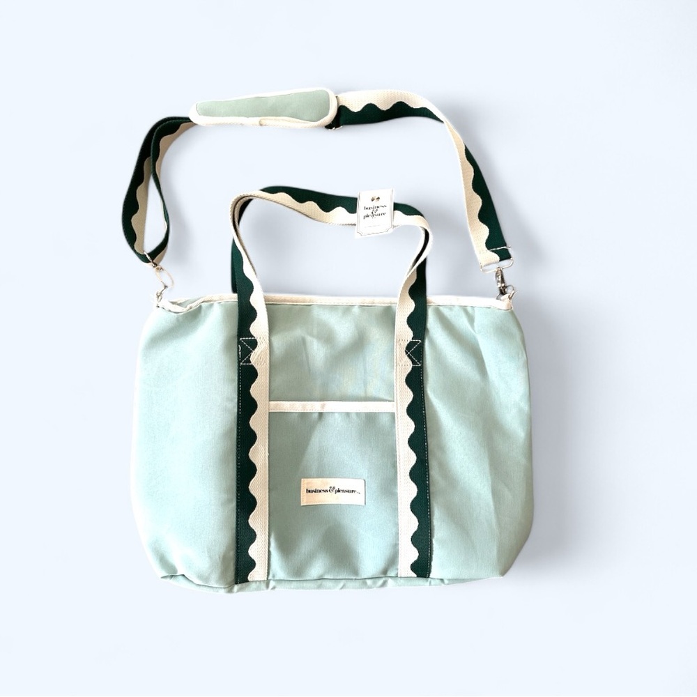 New with Tags Business & Pleasure Co. Cooler Tote Bag Light Blue - Picture 3 of 12